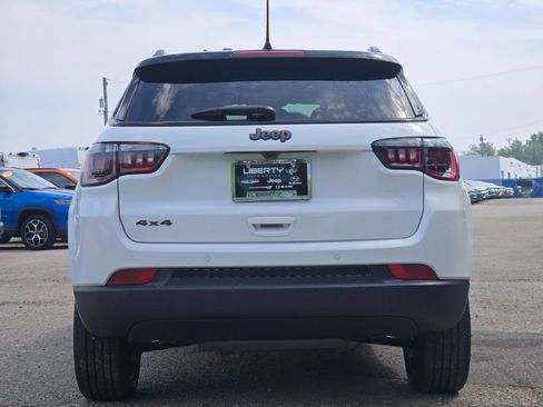 New 2026 Jeep Compass Limited AWD/4WD image 12