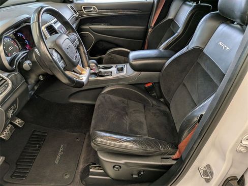 Certified 2018 Jeep Grand Cherokee SRT w/ Trailer Tow Group IV image 12