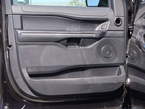 Used 2024 Ford Expedition Max XLT RWD image 17