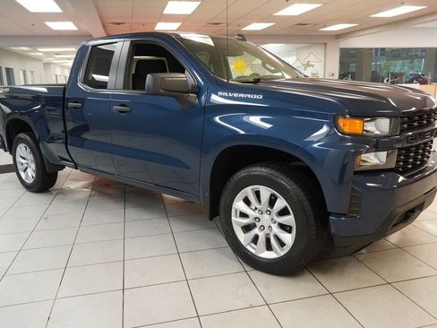 Used 2022 Chevrolet Silverado 1500 Custom AWD/4WD image 13
