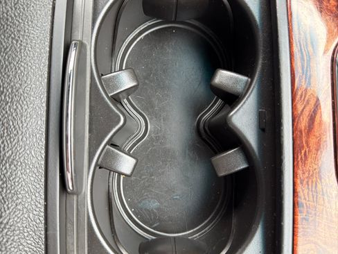 Used 2006 Cadillac DTS image 48