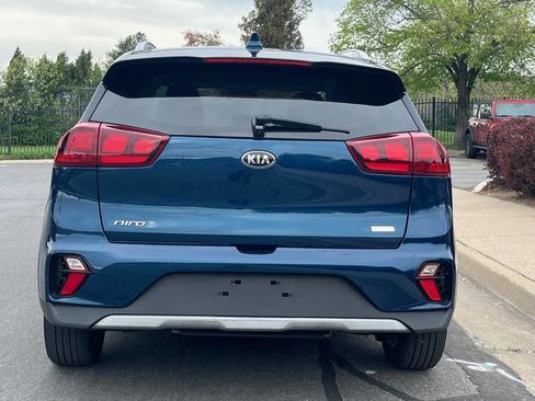 Used 2020 Kia Niro LXS FWD image 4