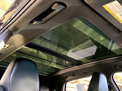 Used 2020 Porsche Cayenne S image 13