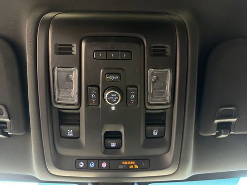 Used 2021 Chevrolet Tahoe LT w/ LT Signature Package image 44