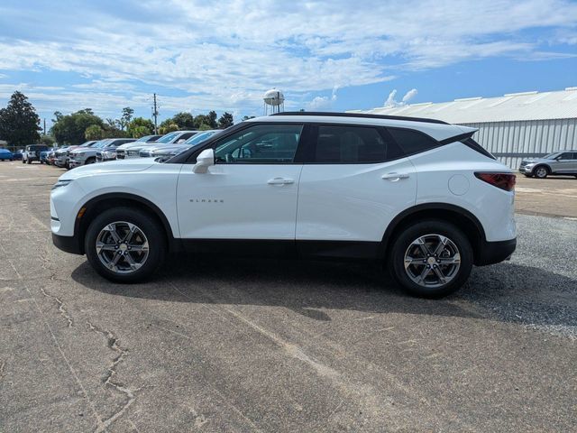Used 2024 Chevrolet Blazer LT w/ Convenience Package FWD image 6
