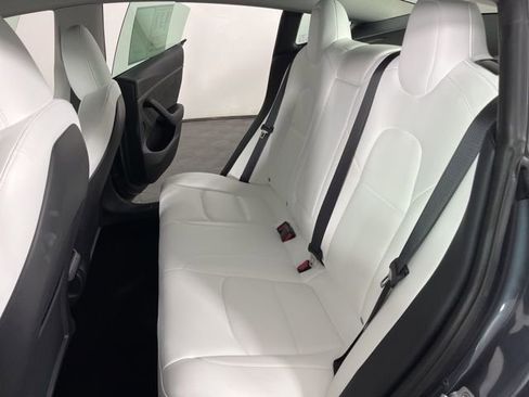 Used 2023 Tesla Model 3 Standard Range image 39