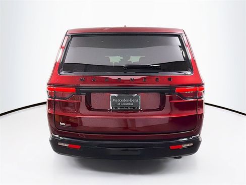 Used 2023 Jeep Wagoneer Series II w/ Convenience Group I image 6