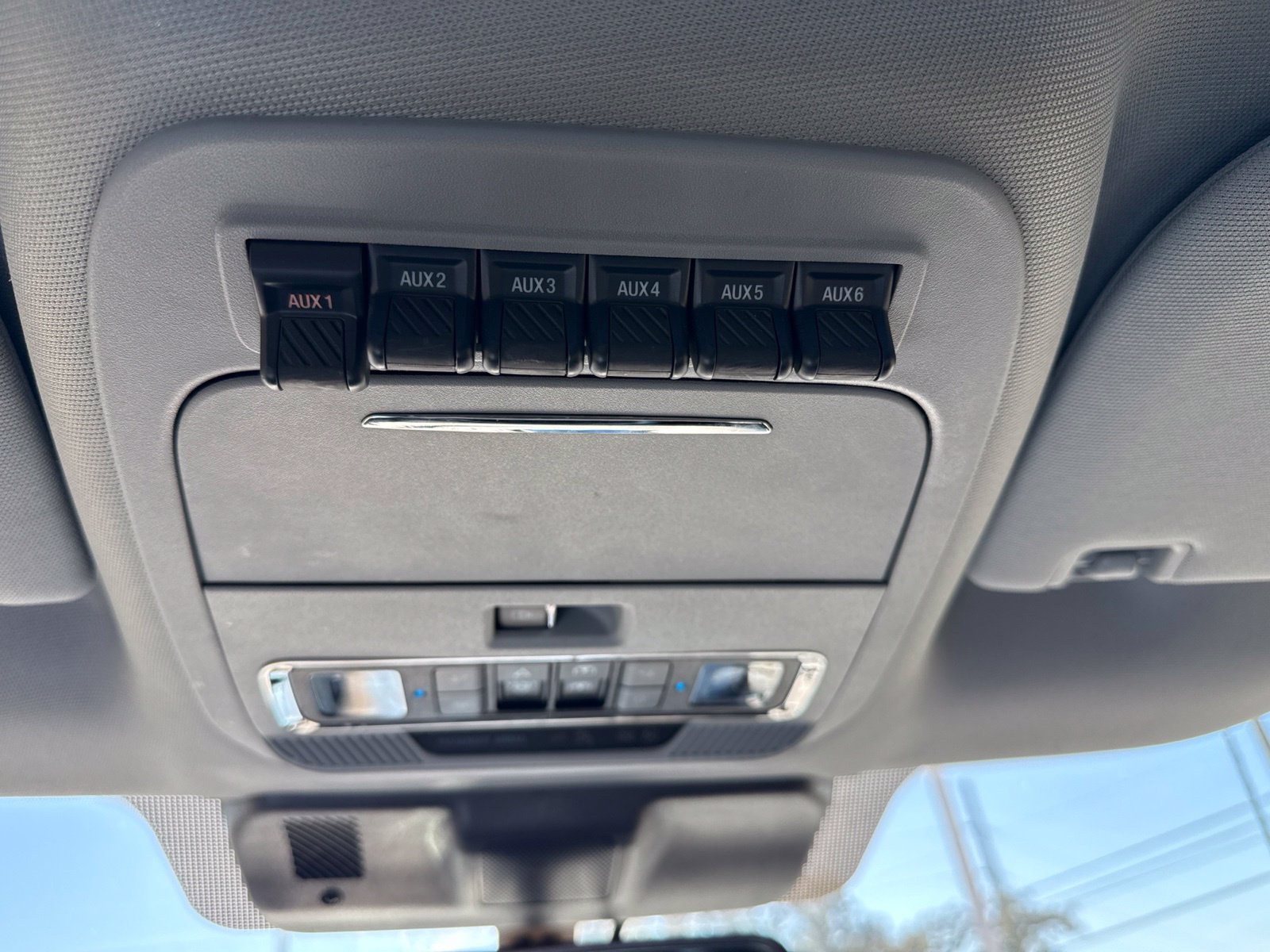 Used 2025 Ford F250 Lariat w/ Lariat Ultimate Package AWD/4WD image 18