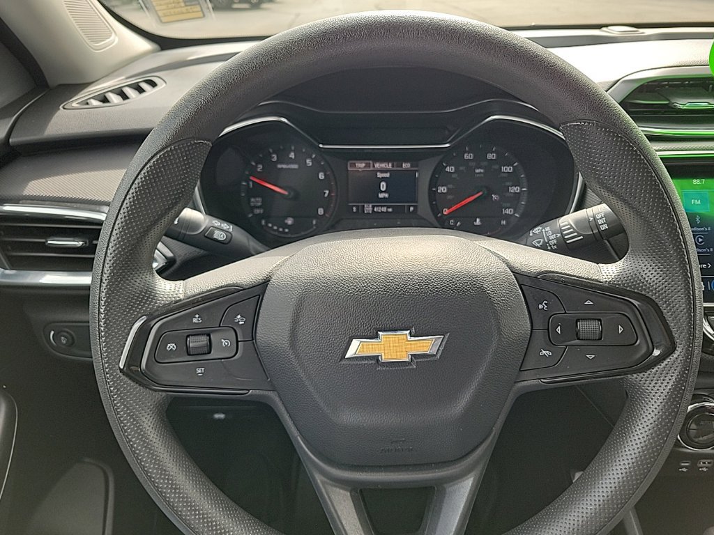 Used 2023 Chevrolet TrailBlazer LT w/ Convenience Package AWD/4WD image 13