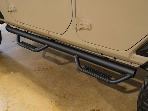 Used 2024 Jeep Wrangler Unlimited Sport AWD/4WD image 7