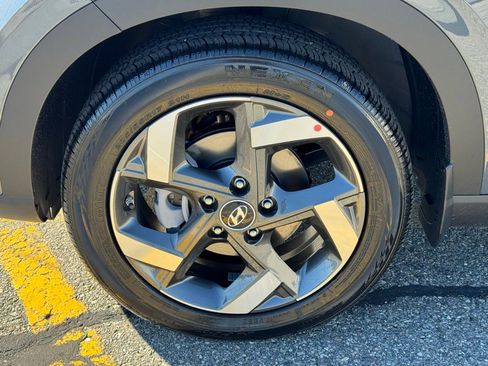 New 2026 Hyundai Venue SEL image 9