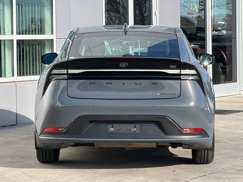 Certified 2024 Toyota Prius Prime SE image 5