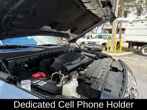 Used 2023 Nissan Titan SV w/ SV Convenience Package image 29