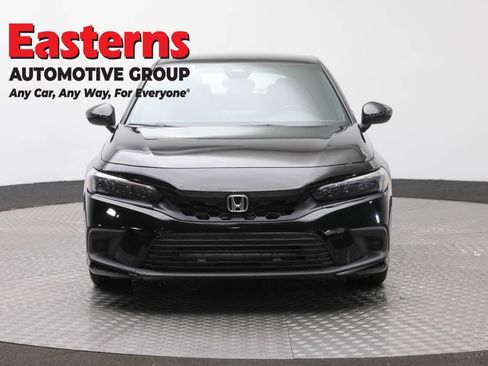 Used 2022 Honda Civic Sport image 2