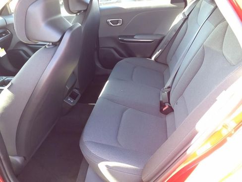 New 2025 Kia K4 LXS image 12