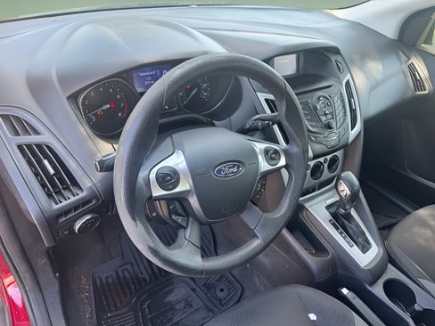 Used 2013 Ford Focus SE FWD image 18