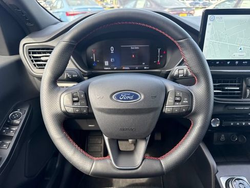 Used 2025 Ford Escape ST-Line w/ Tech Pack #1 AWD/4WD image 22
