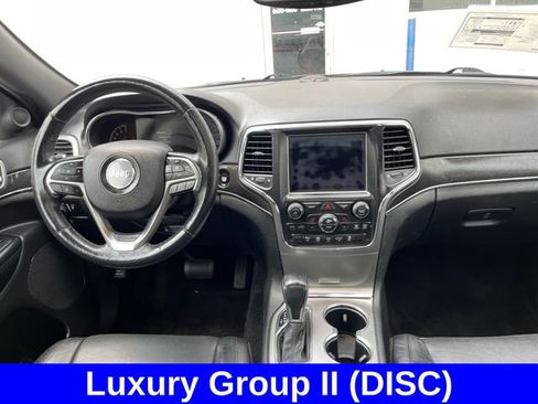 Used 2018 Jeep Grand Cherokee Limited w/ Luxury Group II AWD/4WD image 12