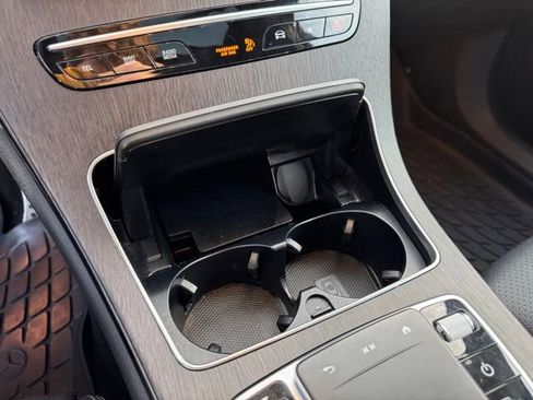 Used 2022 Mercedes-Benz GLC 300 4MATIC image 30