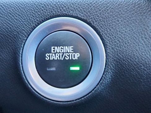 Used 2024 GMC Terrain SLT image 20