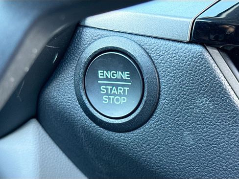 Certified 2023 Ford Escape Active image 9