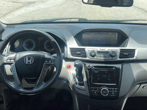 Used 2016 Honda Odyssey Touring image 9