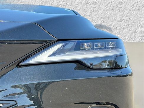 New 2026 Lexus RX 450h AWD image 9