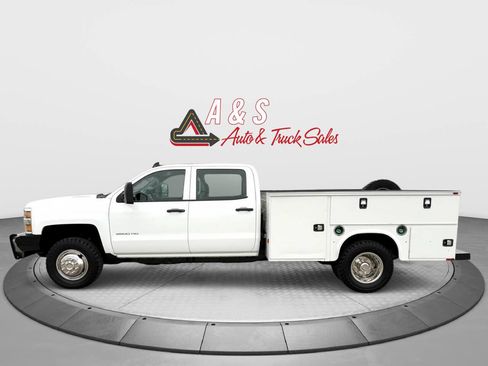Used 2016 Chevrolet Silverado 3500 W/T AWD/4WD image 4