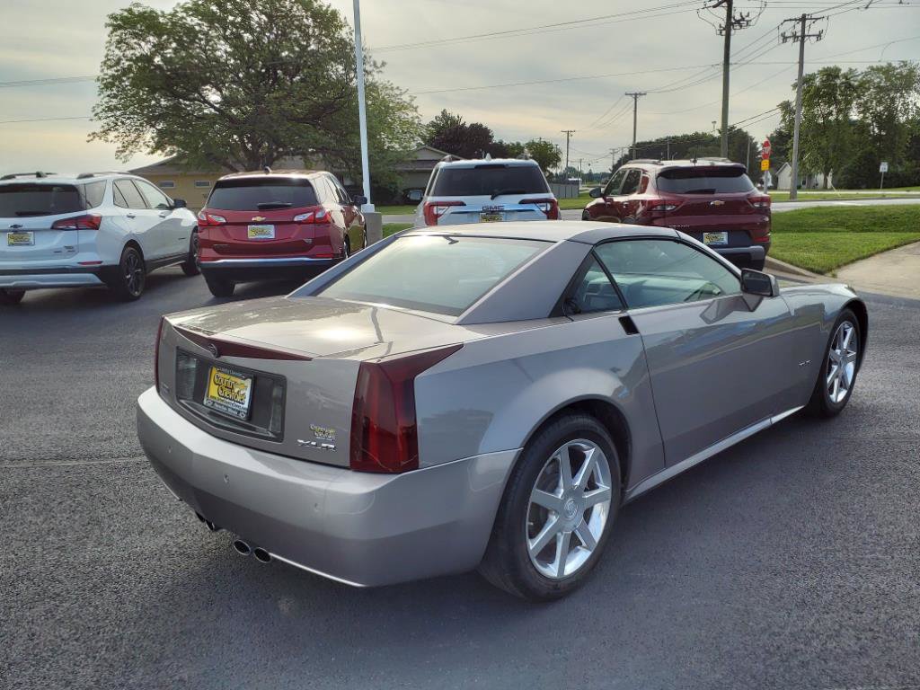 Used 2005 Cadillac XLR RWD image 15