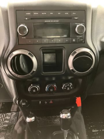 Used 2016 Jeep Wrangler Sport w/ Quick Order Package 24S AWD/4WD image 33