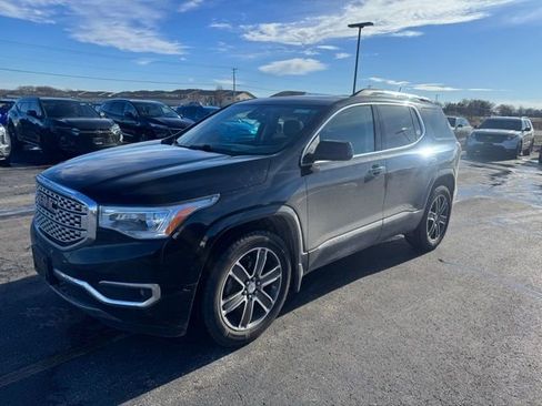 Used 2018 GMC Acadia Denali w/ Technology Package image 1