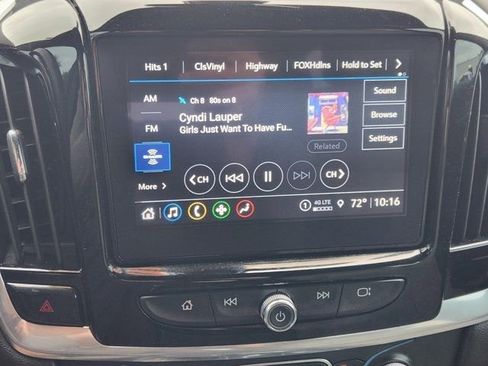 Used 2022 Chevrolet Traverse LT image 5