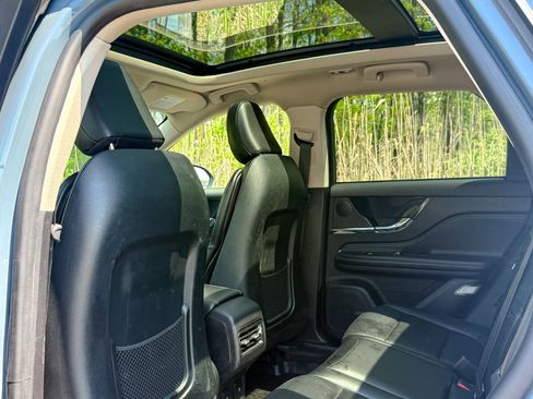 Used 2023 Lincoln Corsair AWD w/ Equipment Group 101A image 20