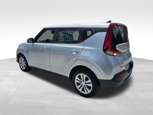 Used 2020 Kia Soul LX FWD image 15