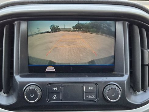 Used 2022 Chevrolet Colorado LT w/ Fleet Safety Package RWD image 18