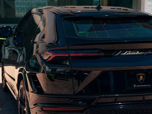 Used 2024 Lamborghini Urus S AWD/4WD image 36