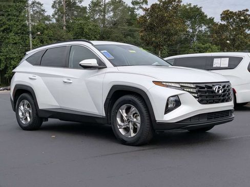 Used 2022 Hyundai Tucson SEL FWD image 2