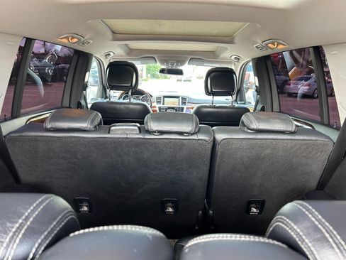 Used 2014 Mercedes-Benz GL 550 4MATIC image 38