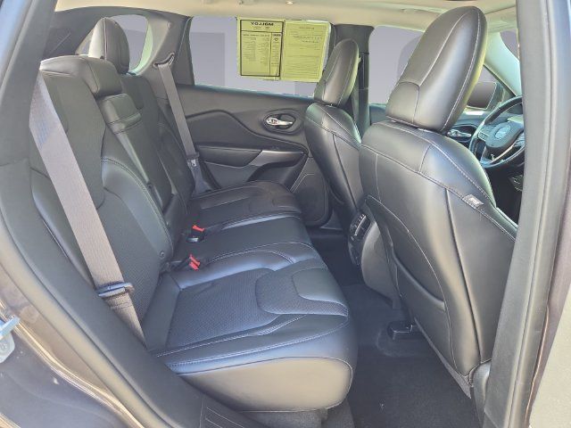 Used 2019 Jeep Cherokee Limited AWD/4WD image 18