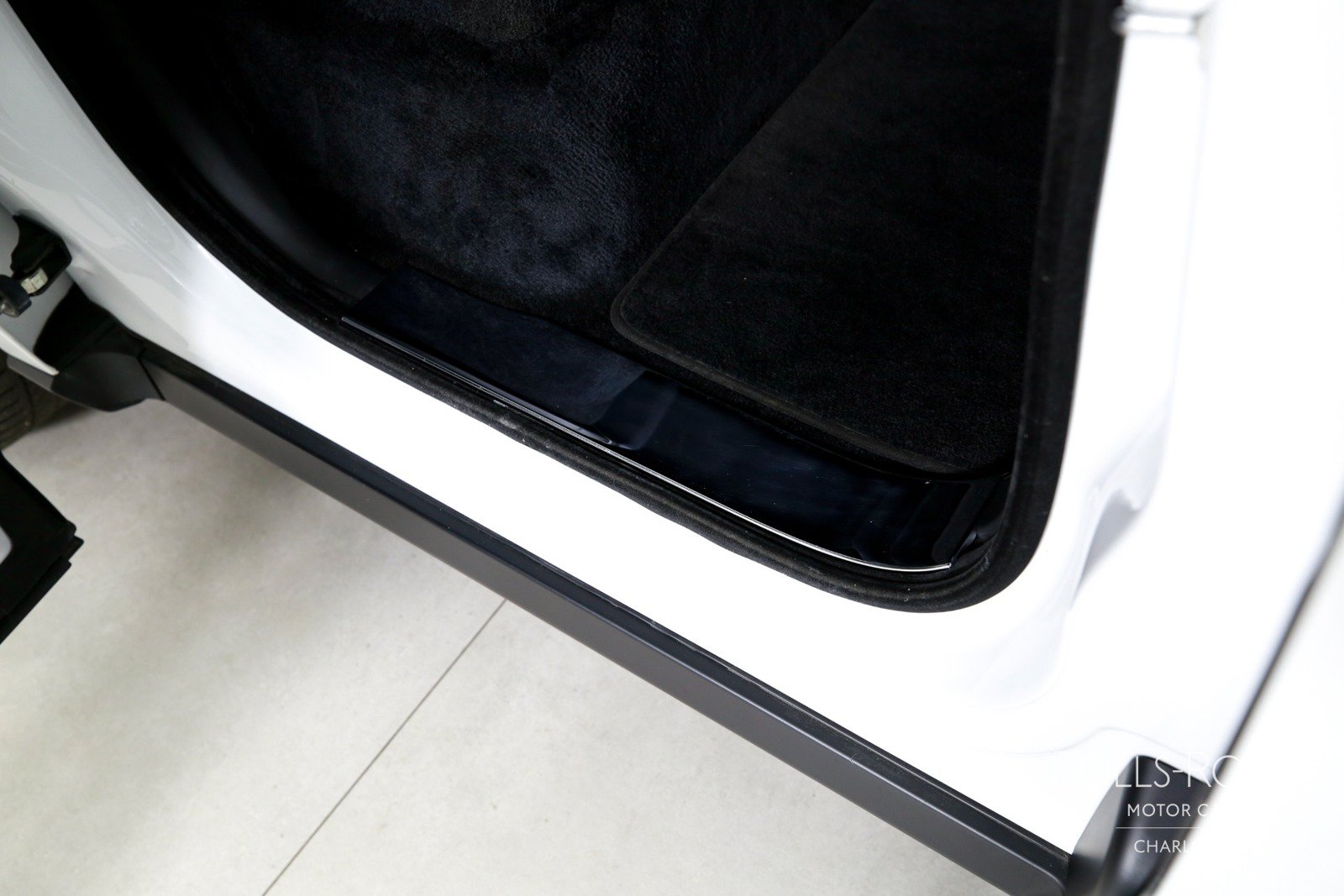 Used 2020 Rolls-Royce Cullinan AWD/4WD image 32