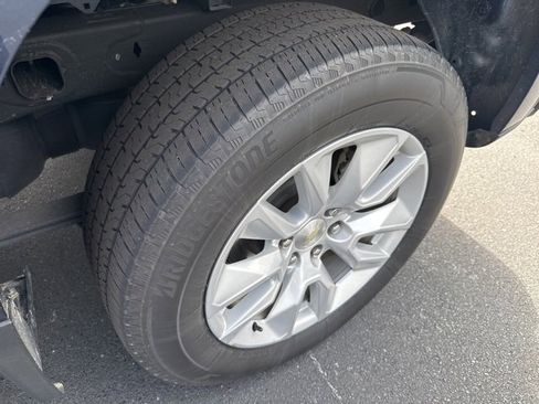 Used 2022 Chevrolet Silverado 1500 Custom w/ Safety Confidence Package image 10