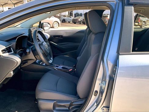 Used 2022 Toyota Corolla LE image 8