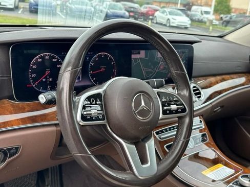 Used 2020 Mercedes-Benz E 350 4MATIC Sedan image 16