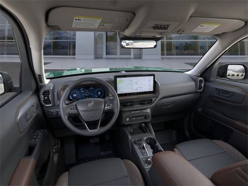 New 2025 Ford Bronco Sport Outer Banks w/ Sasquatch Outer Banks Package image 9