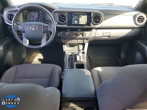 Used 2017 Toyota Tacoma 4x4 Double Cab image 9