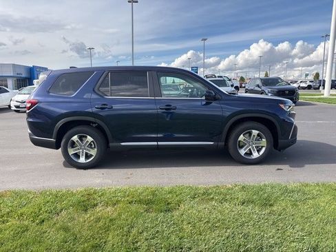 New 2025 Honda Pilot EX-L image 7