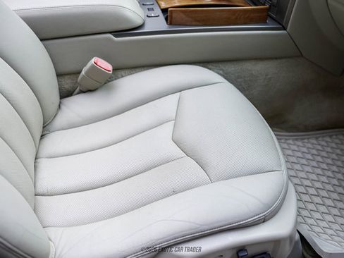 Used 2004 Cadillac XLR RWD image 43