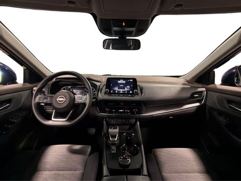 Used 2023 Nissan Rogue SV AWD/4WD image 37