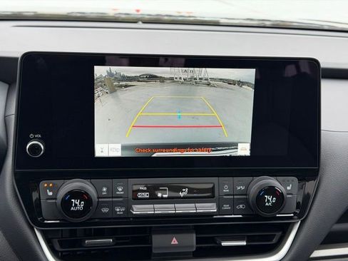 Used 2026 Toyota Grand Highlander XLE image 18