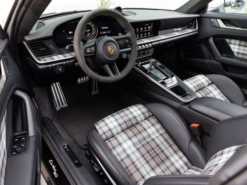Certified 2025 Porsche 911 Turbo S AWD/4WD image 3